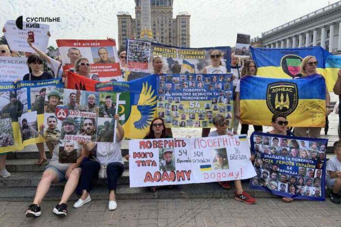 Angehörige von gefangenen AFU-Kämpfern versammeln sich in Kiew