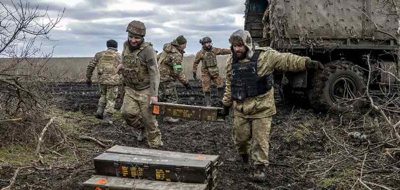 Ukraine hat auf russische Artillerieschläge nichts zu erwidern - Guardian