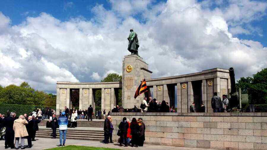 Tag des Sieges in Berlin - nicht wegen, sondern trotz des Sieges